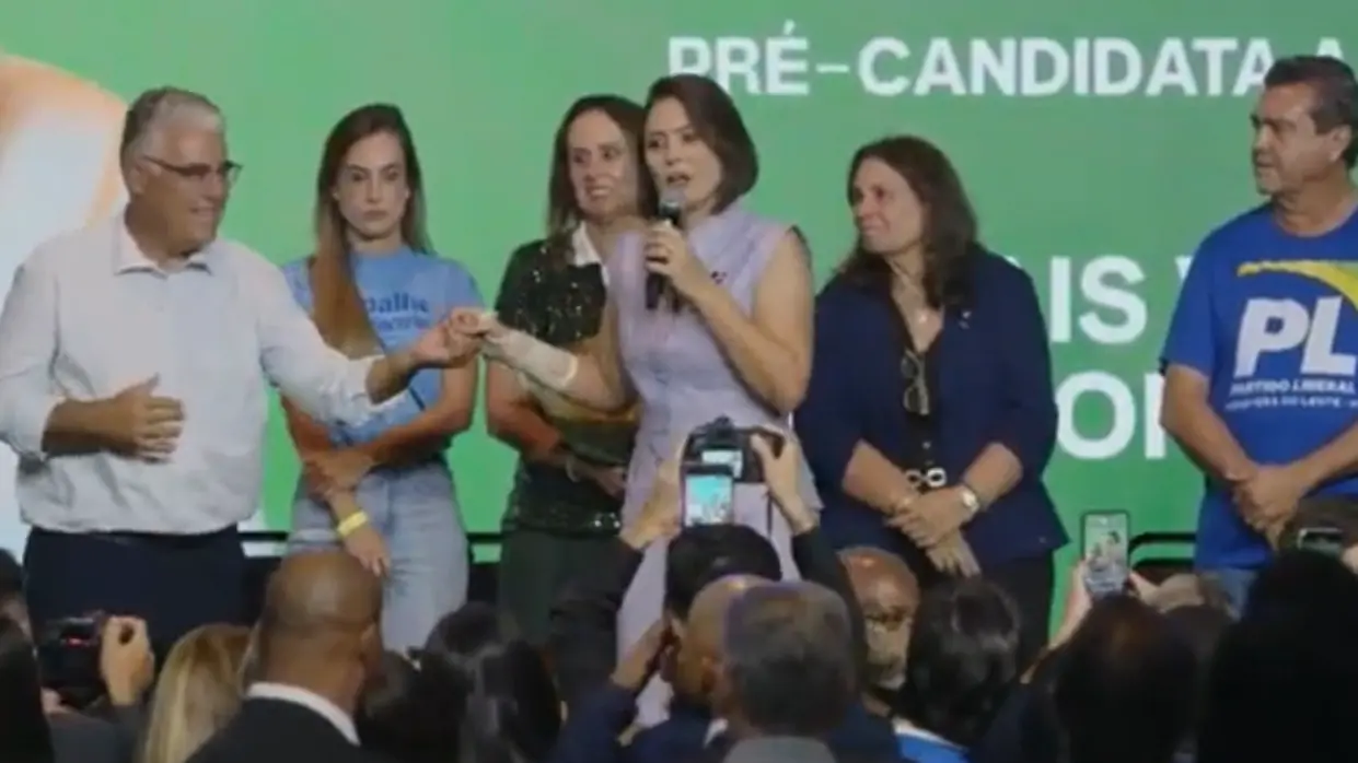 Michelle ignora decisão do PL e reforça apoio a Girão: ‘não vamos fazer aliança com o mal’