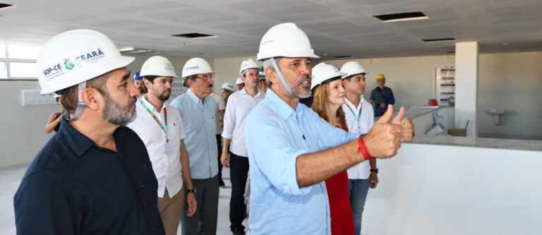 Governador Elmano de Freitas vistoria obras do Hospital Regional do Sertão de Crateús
