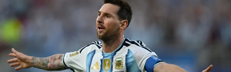 Messi marca 3 em estreia da Argentina e iguala Klose como maior artilheiro da história das Copas
