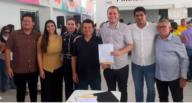 Jeová Mota participa de entregas e assinatura de grandes investimentos para Hidrolândia ao lado do Prefeito  Luan Xavier