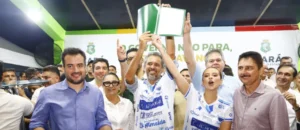 Read more about the article Elmano leva benefícios para distrito de Uiraponga, que sofreu ameaça de facções criminosas