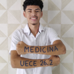Ex-aluno da EEEP Dário Catunda Fontenele é aprovado em Medicina na UECE