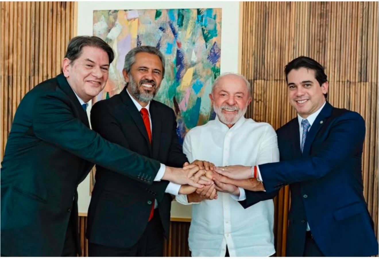 Lula define Cid Gomes como candidato  ao Senado e Júnior Mano como primeiro  suplente