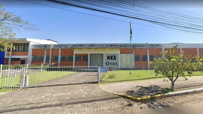 Nova fábrica em Cariré vai gerar até 2 mil empregos a partir de outubro, diz Elmano