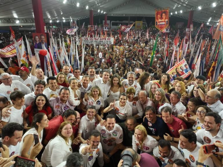 Elmano inaugura comitê central, reúne mais de 130 prefeitos e agradece apoio e entusiasmo de aliados