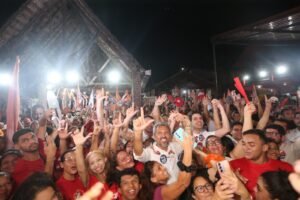 Read more about the article Em carreata no Vila Velha, Elmano destaca implantação de novo projeto de segurança pública
